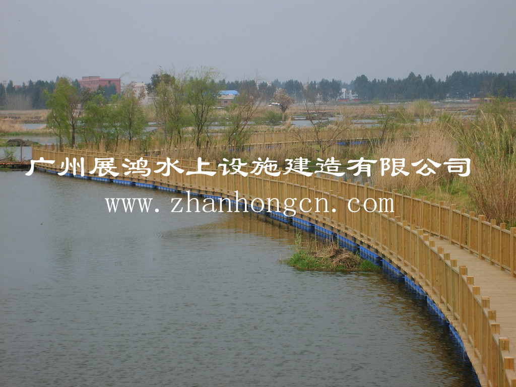 云南騰沖北海濕地公園水上浮橋